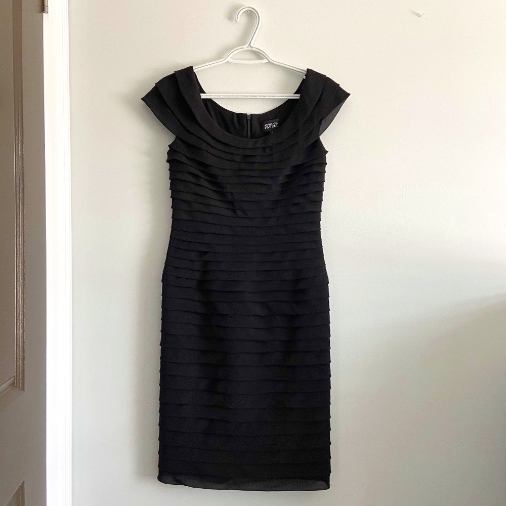 HOLIDAY PARTY ADRIANNA PAPPELL LITTLE BLACK DRESS BOATNECK RUFFLED COCKTAIL